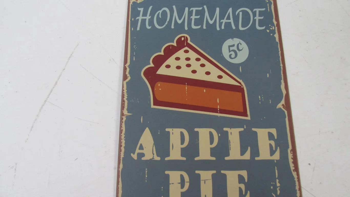 Metal Apple Pie Sign