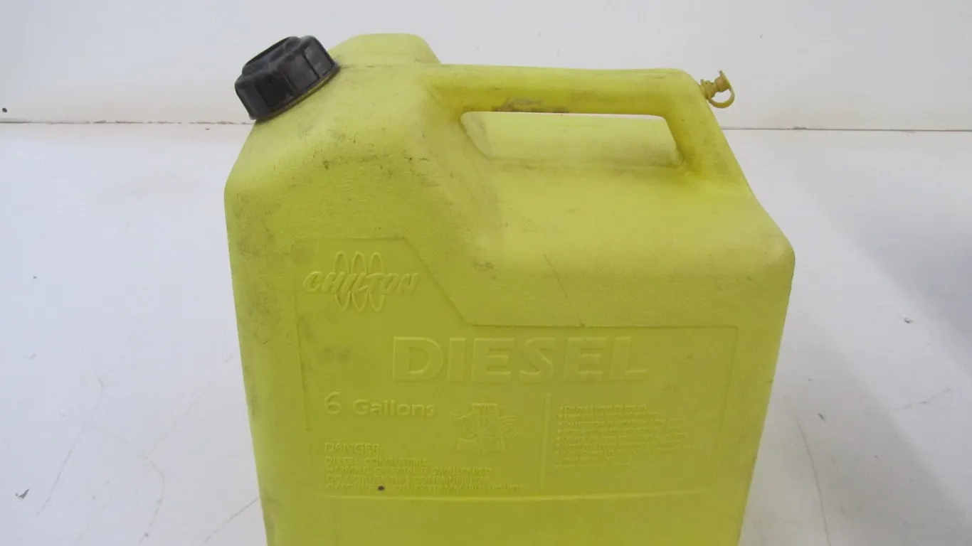 Chilton 6 Gallon Diesel Gas Can