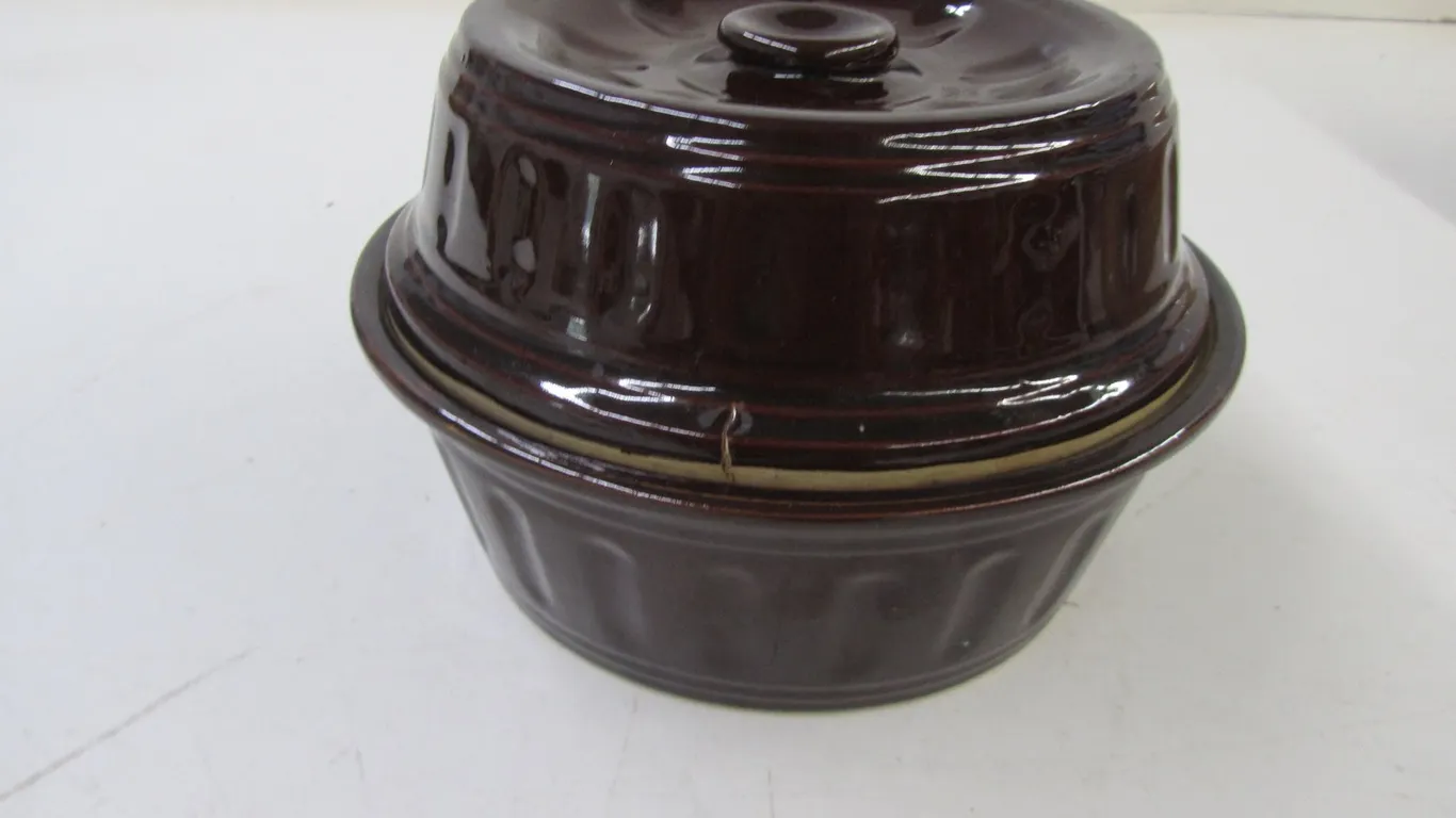 Glazed Stoneware Covered Baking Dish w/Lid