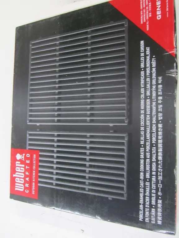 Weber Crafted Porcelain-Enameled Cast-Iron Cooking Grate Set