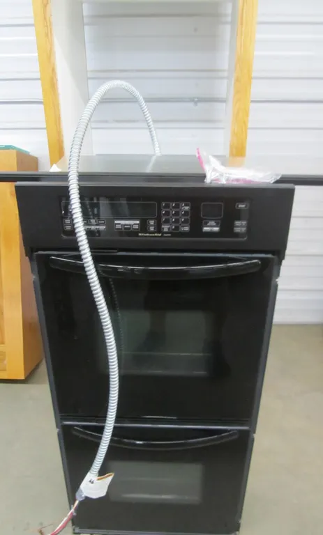KitchenAid Superba Double Oven w/Custom Built Oak Cabinet