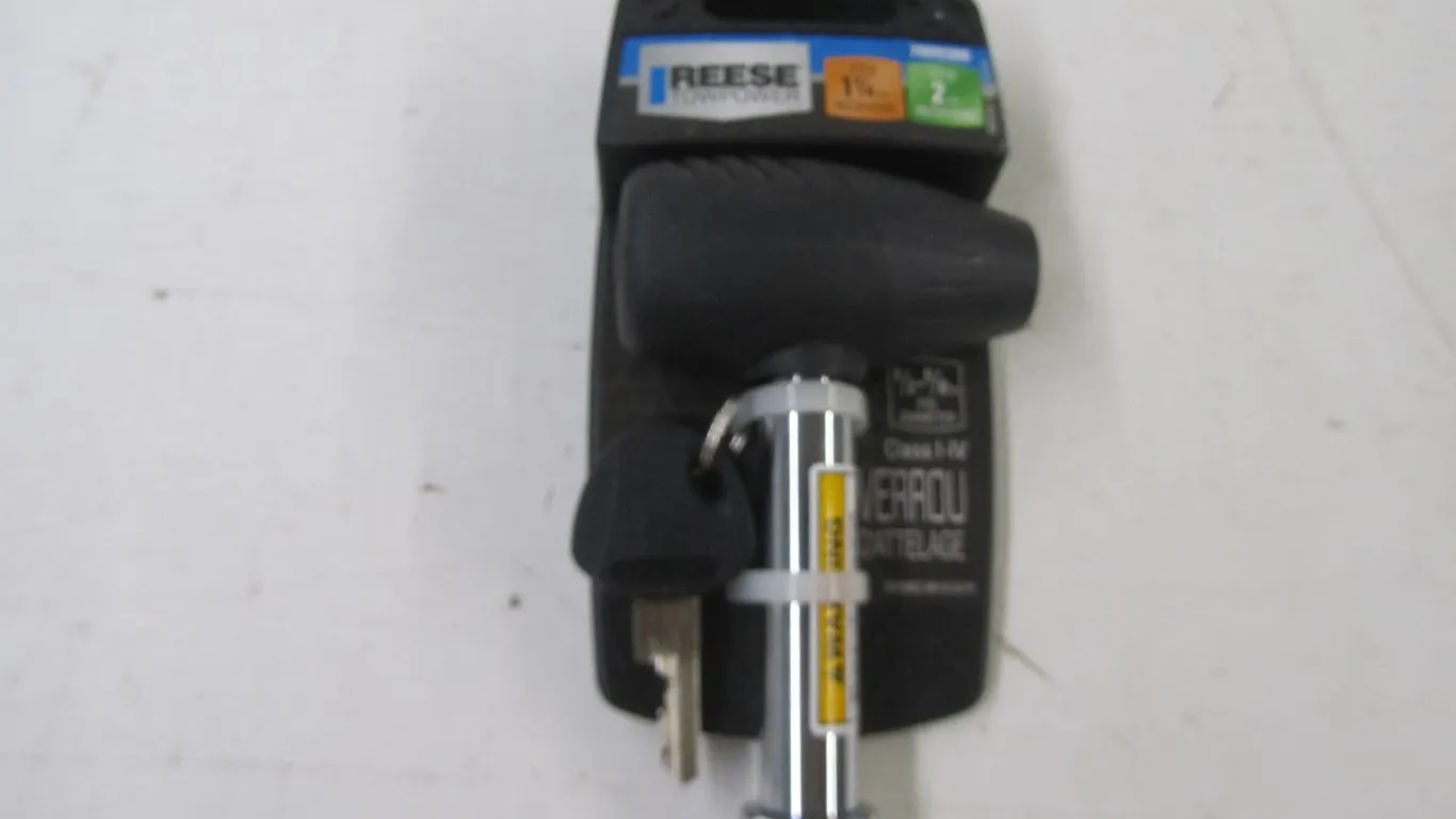 Reese 1-1/4" Locking Hitch Pin