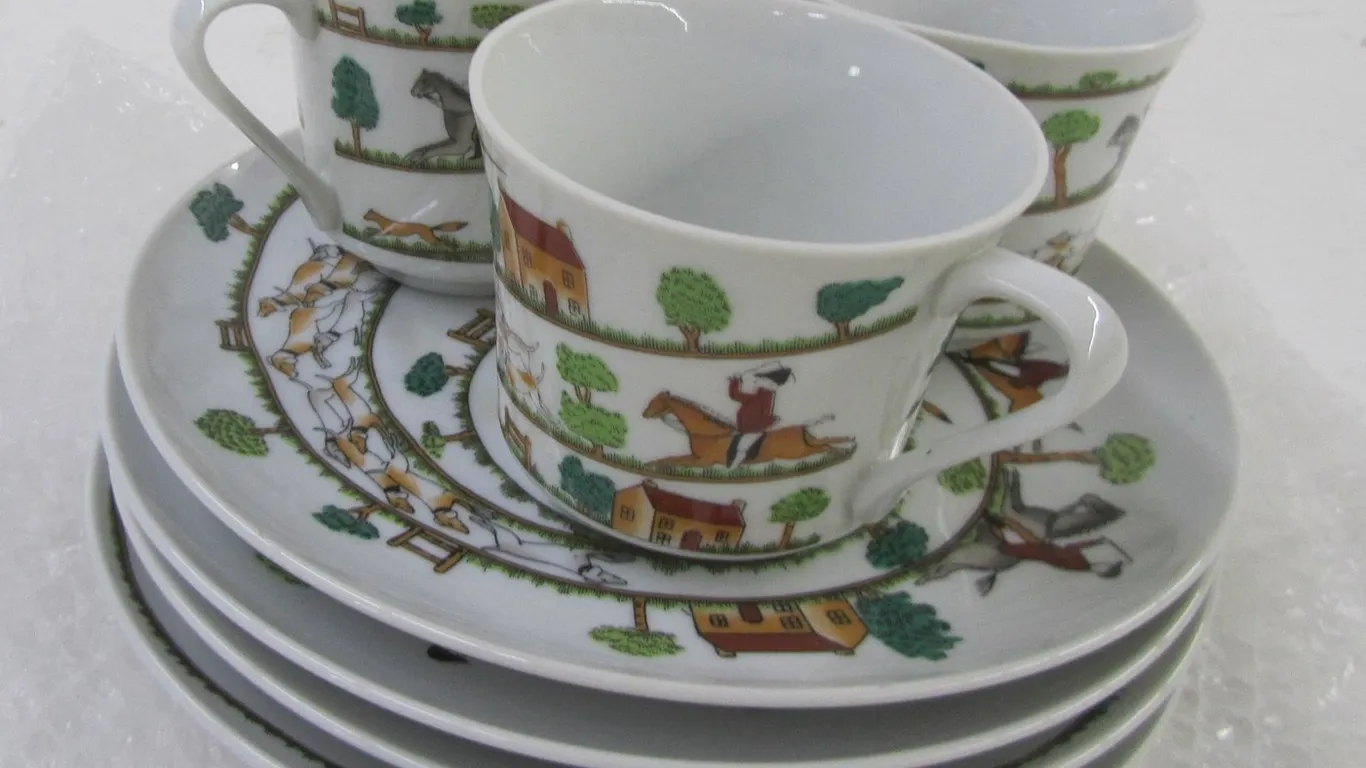 (3) Taste Seller By Sigma "Hunt Scene" Luncheon Sets