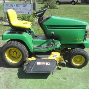 John Deere GX345 Riding Lawn Mower