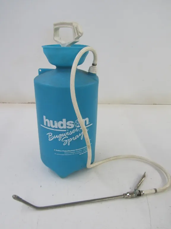 Hudson 2 Gallon Bugwiser Sprayer