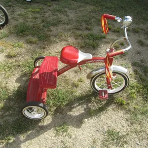 Radio Flyer Retro Red Tricycle