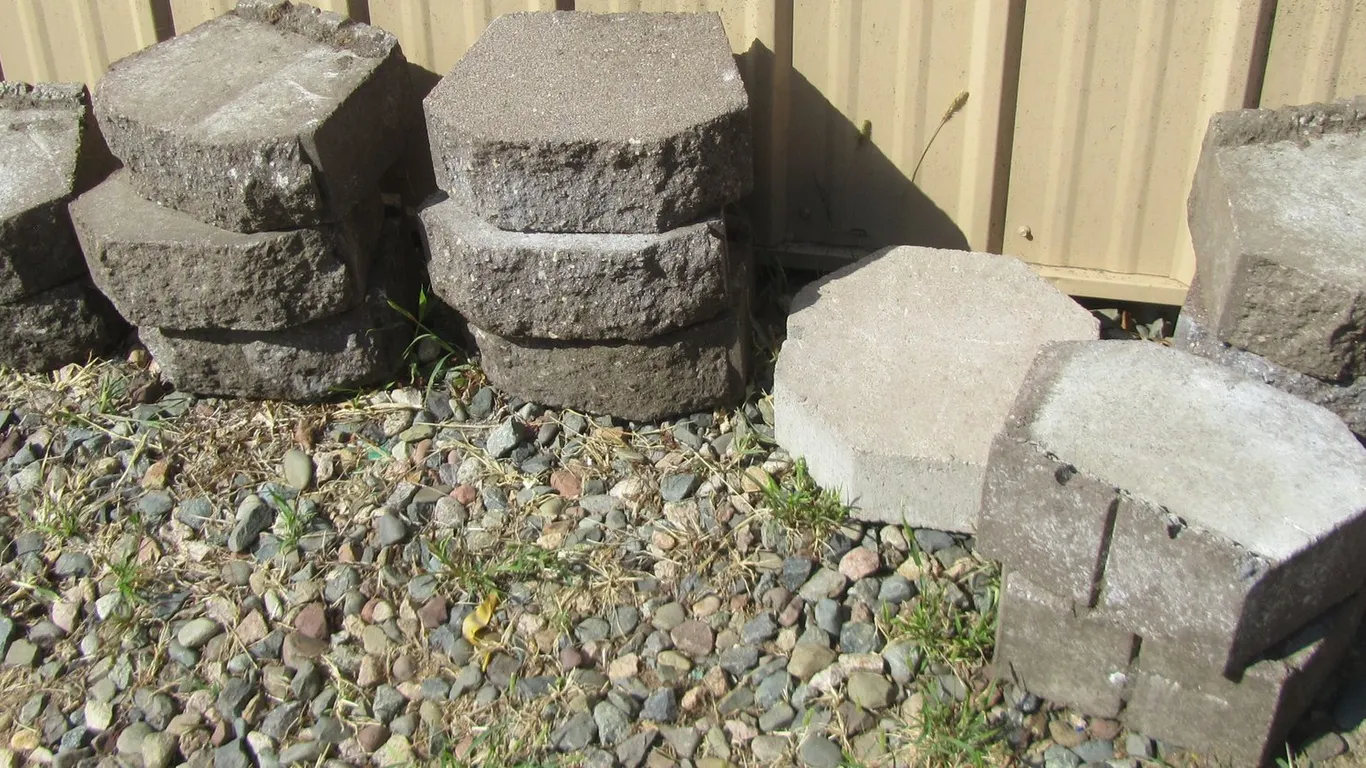 (14) Cement Pavers