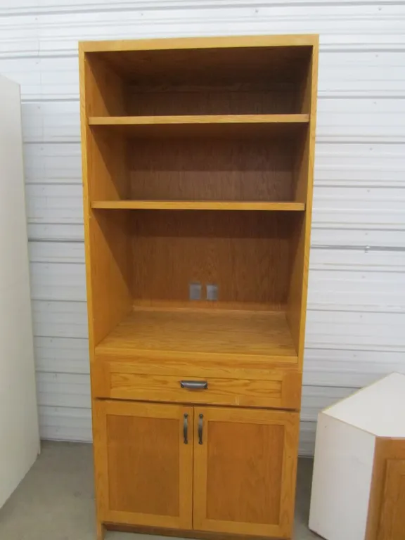 Custom Built Oak Cabinet w/(2) Adjustable Shelves