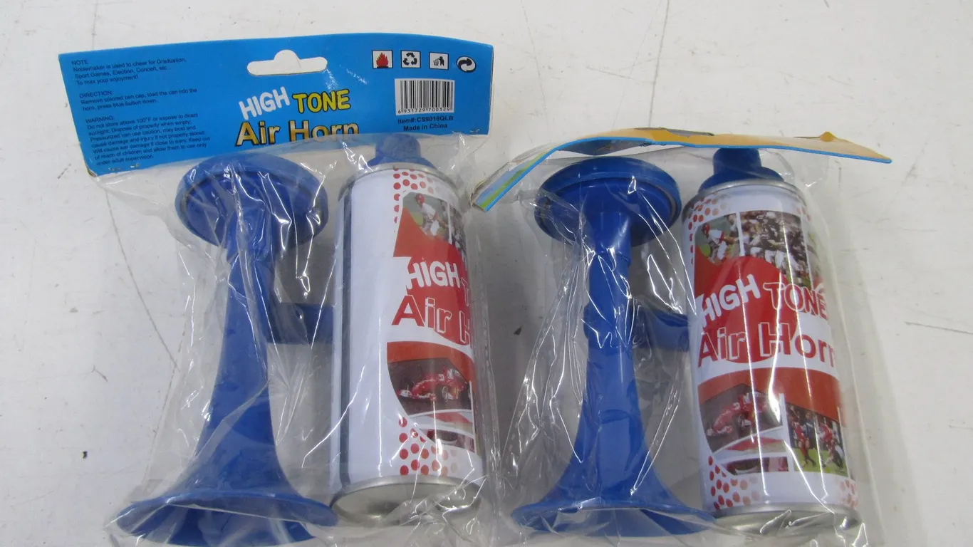 (2) High Tone Air Horns