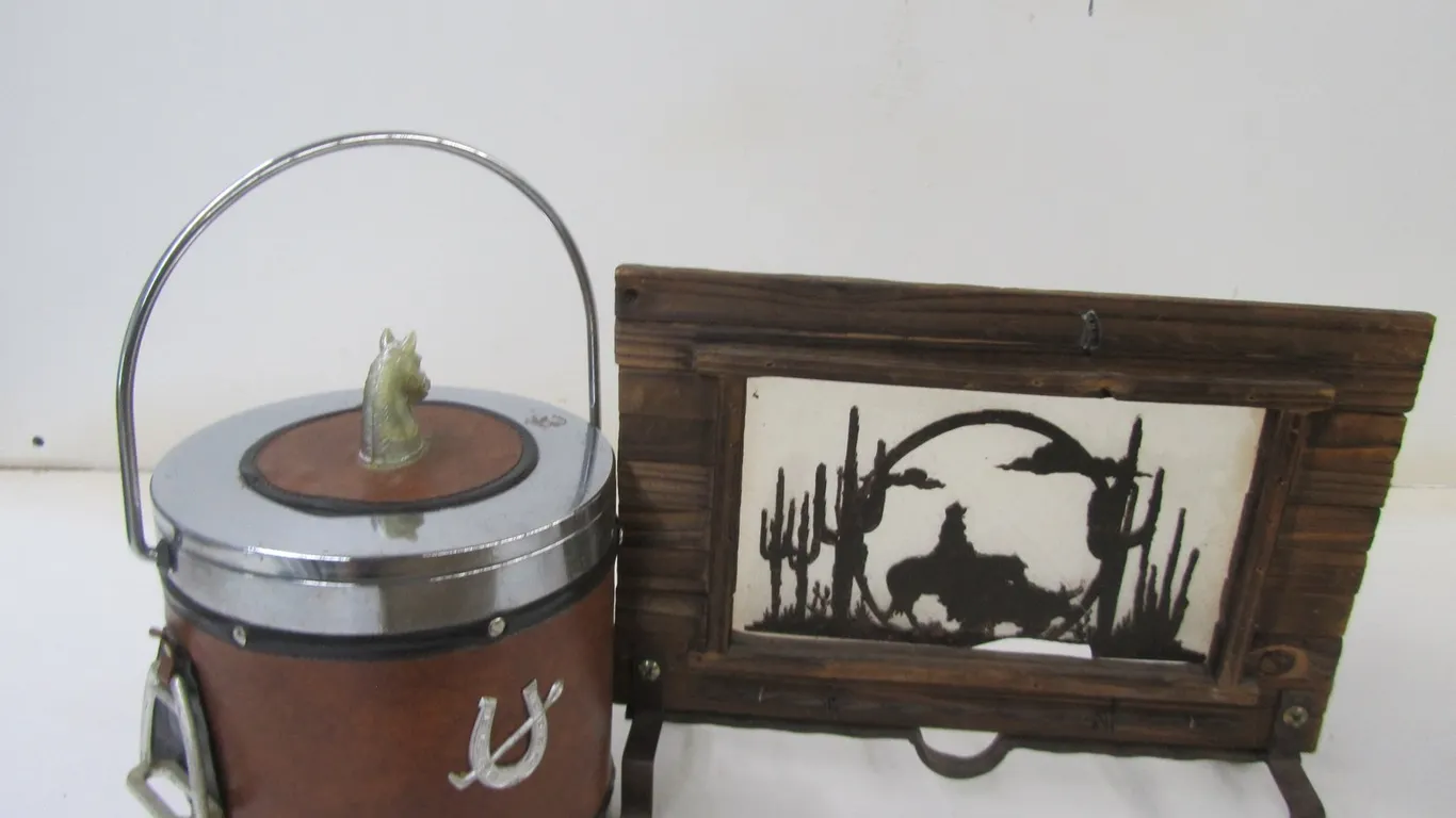 Bottle Chilling Box And Wall Decoration