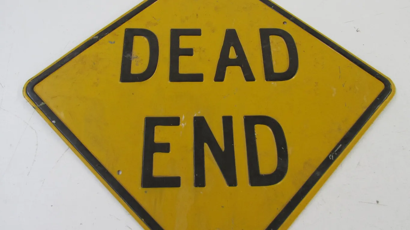 Metal Embossed Dead End Road Sign