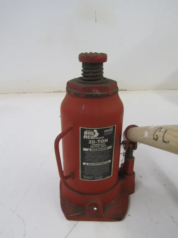 Torin Big Red 20 Ton Hydraulic Bottle Jack