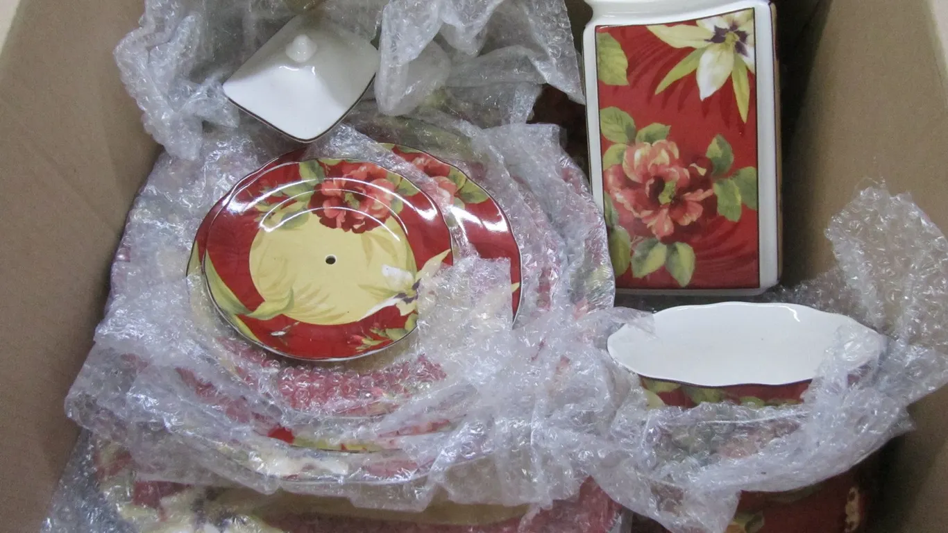 Box Full Of Red Flower Design Dishware
