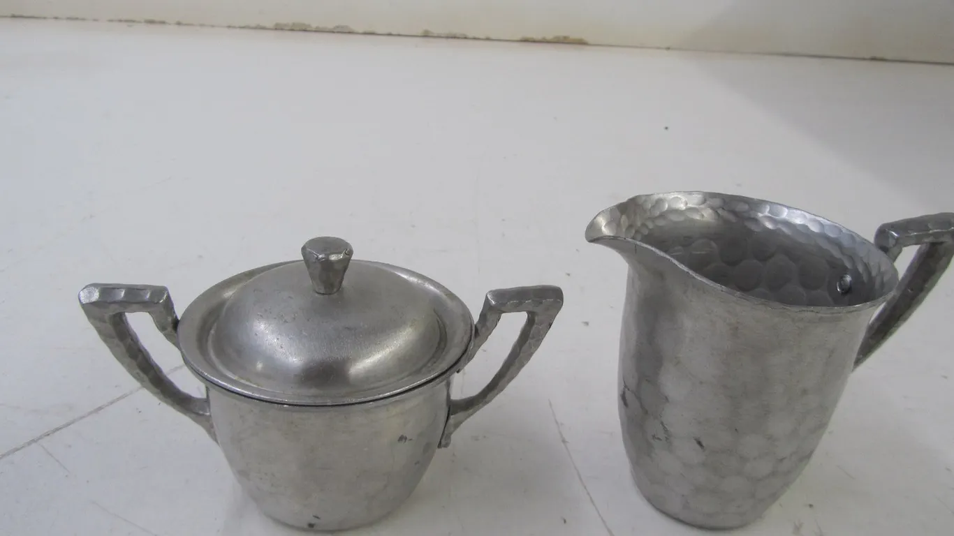 Everlast Forged Aluminum Cream & Sugar Set