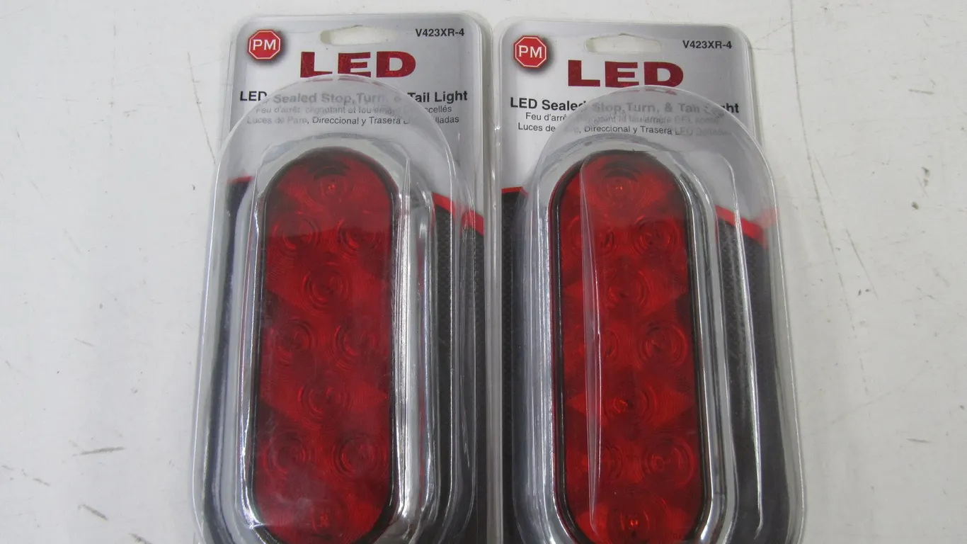 (2) PM LED stop,Turn, And Taillights