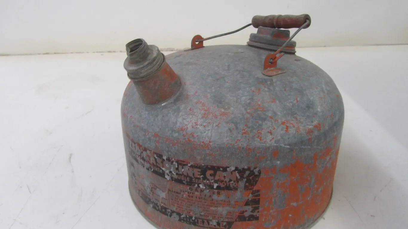 Eagle 2-1/2 Gallon Gas Can