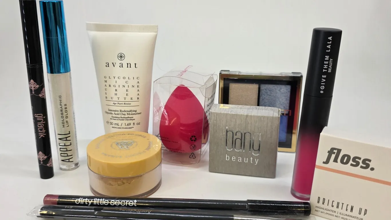 Beauty Bundle Avant Skincare Bellapierre Floss Makeup Give Them Lala Set and More All New