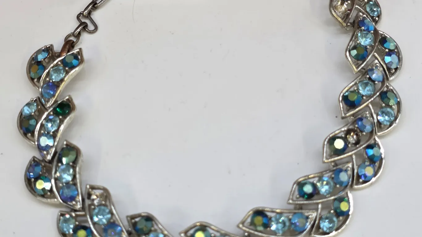 Blue Leaf Link Choker Necklace Silver Tone