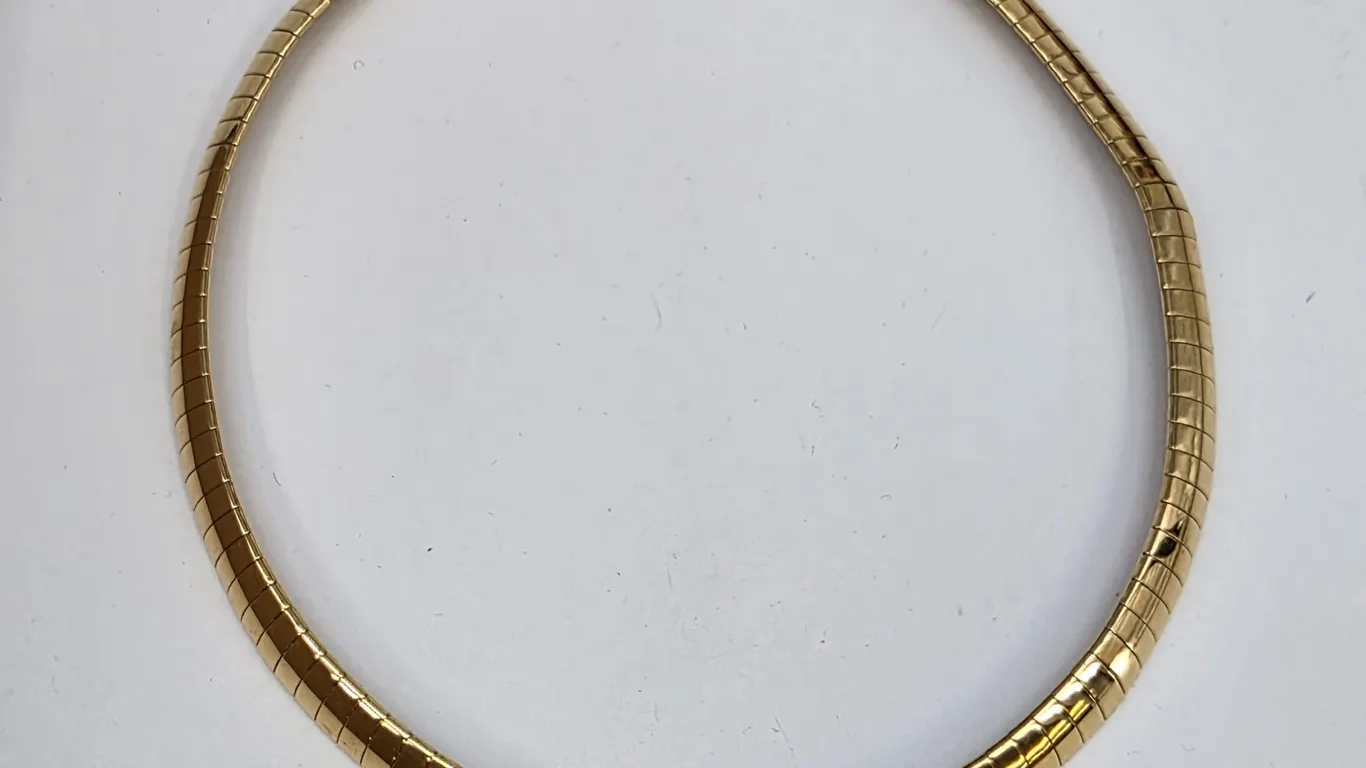 Gold Tone Omega Chain Collar Necklace Sleek Minimalist Statement Choker