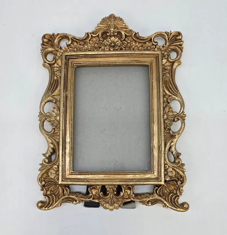 Beautiful Gold Picture Frame