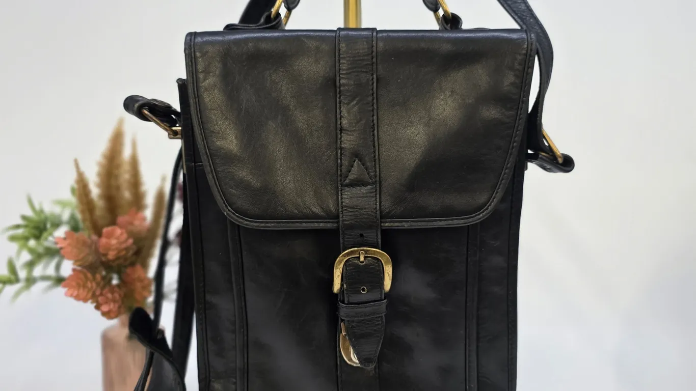 Wilsons Leather Hand Crafted Black Messenger Bag Crossbody Plaid Lining Brass
