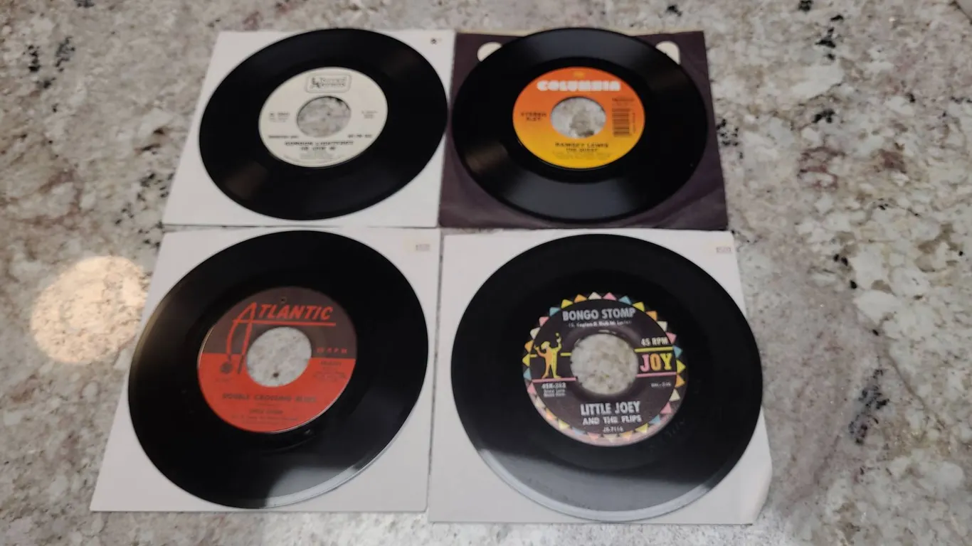 Eight 45 RPM Vinyl Records by Gordon Lightfoot, Ramsey Lewis, Little Joey & The Flips, and Esther Ph
