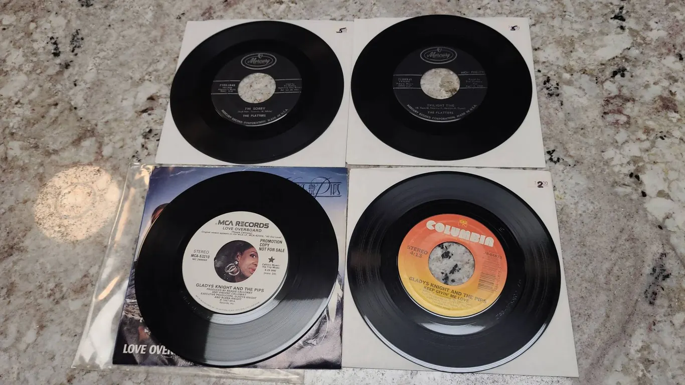 6 Soul and Pop 45 RPM Records by The Platters and Gladys Knight and the Pips, Columbia, Mercury, MCA