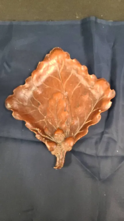SyoWood Oak Leaf and Acorns Designed Decorative Tray