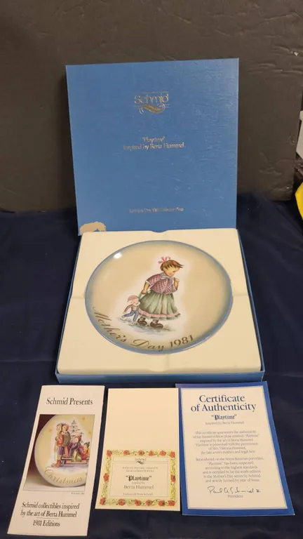 Schmid Playtime Bertha Hummel Mother’s Day 1981 Plate Set