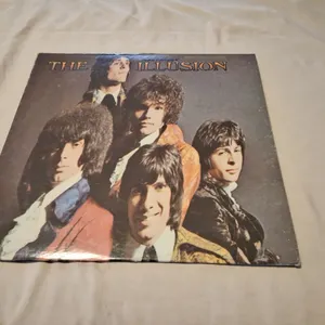 Vintage the illusion vinyl record