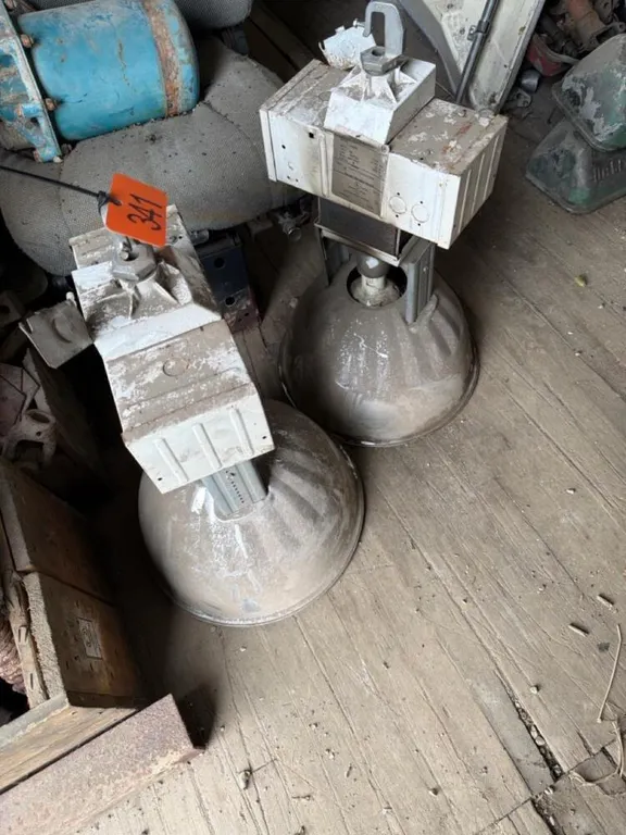 10- large shop lights