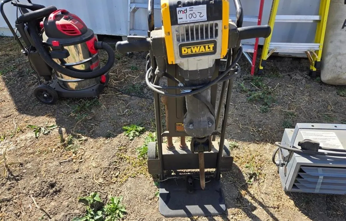 DeWalt Electric Demolition Hammer
UNRESERVED