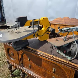 Delta 15" Scroll Saw and Delta Scroll Saw
 UNRESERVED