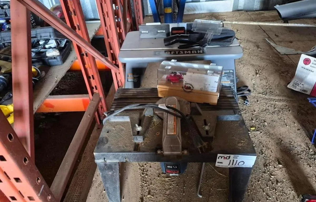 Craftsman Table Saw with Accessories
UNRESERVED