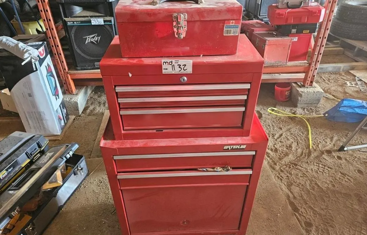 Waterloo Tool Chest & Mastercraft Toolbox
UNRESERVED