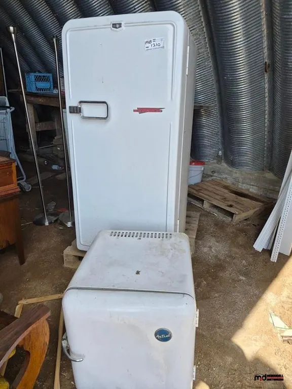 Vintage Astral Chest Freezer and Refrigerator
UNRESERVED
