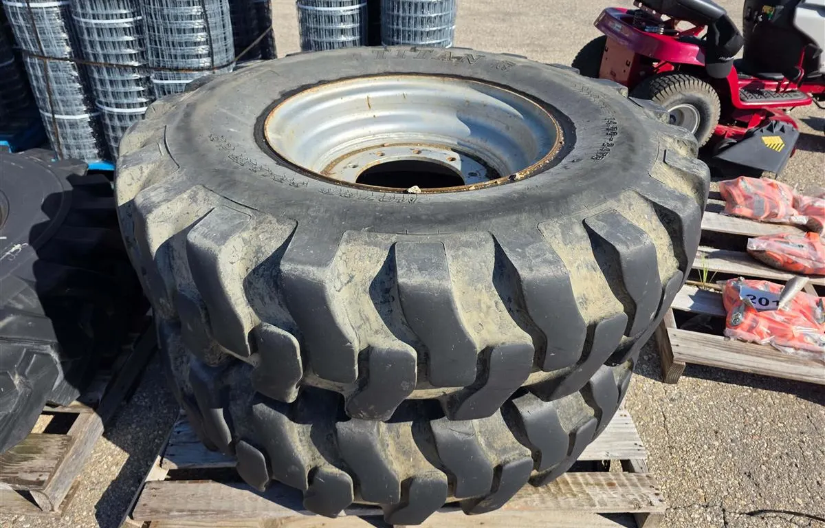 (2) Titan 14.00-24 Tractor Tires on Rims
UNRESERVED