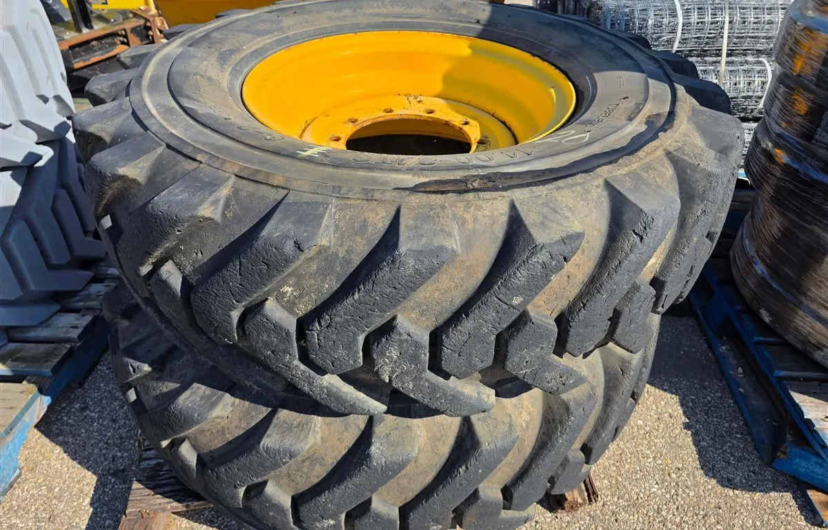 (2) Solideal Industrial 14.00-24TG Tire & Wheel Assemblies
UNRESERVED