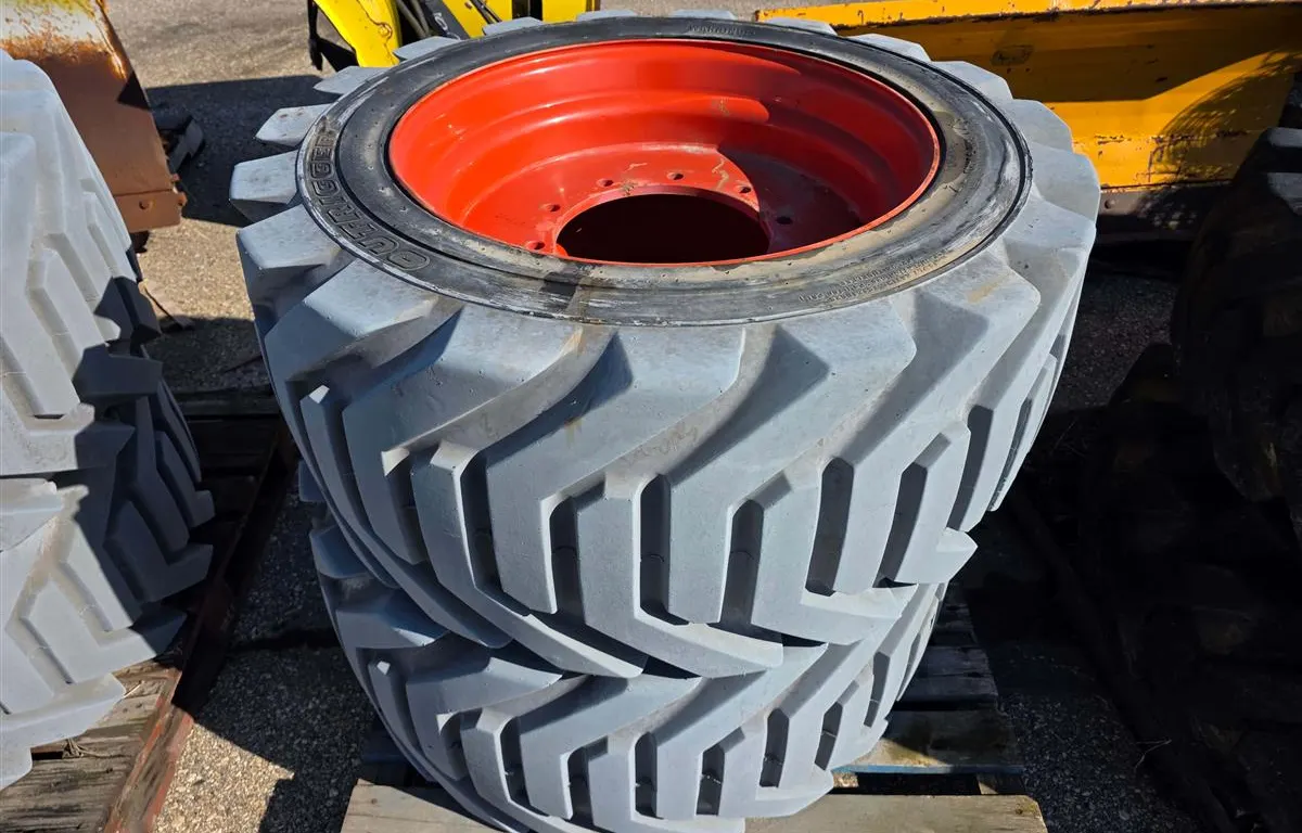 (2) OTR Outrigger 18-625 NHS Skid Steer Tires & Rims
UNRESERVED