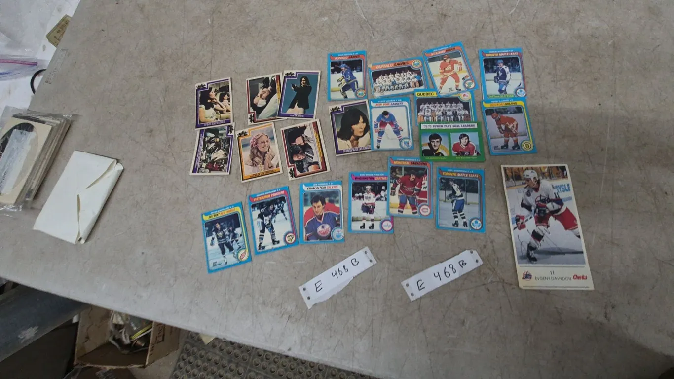 Vintage 1970s-80s Hockey and Charlie's Angels Trading Cards