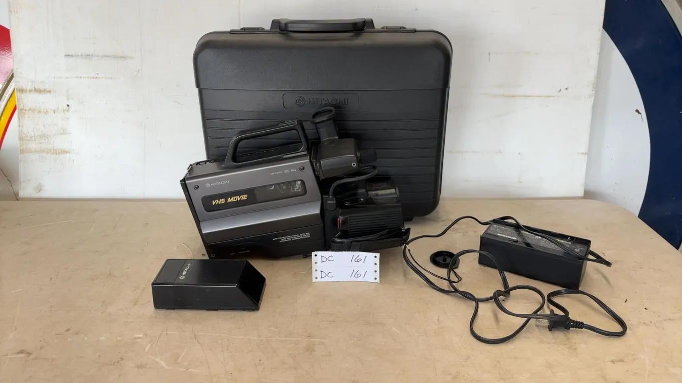 Hitachi VM-3000A VHS Movie Camcorder, Hard Case, Battery, and Charger