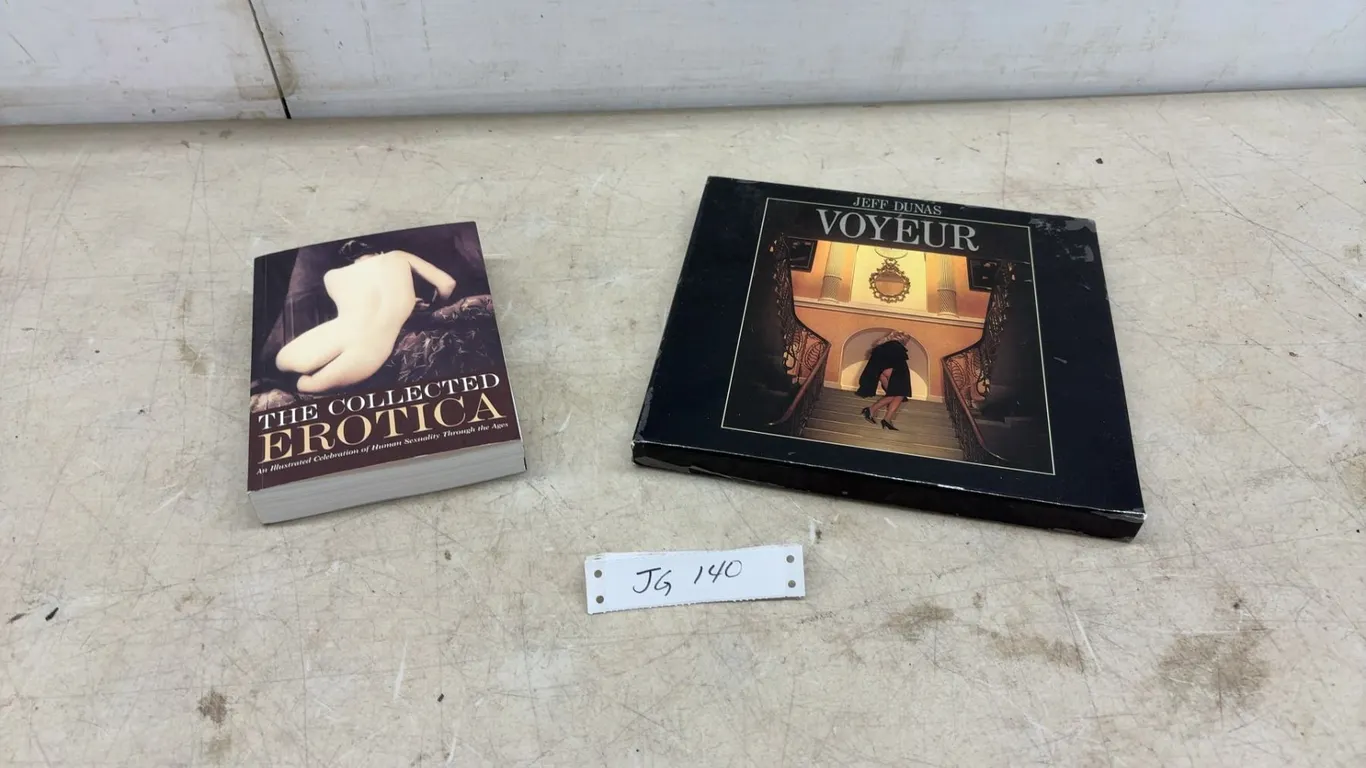 The Collected Erotica 2007, Over. 400 Images. Jeff Dumas "Voyeur" 1983 Hardcover, Dumas Captured