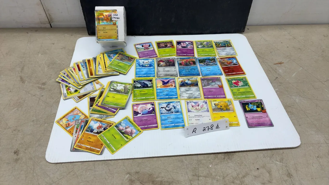 100 Assorted Pokémon TCG Cards, Sword and Shield Era