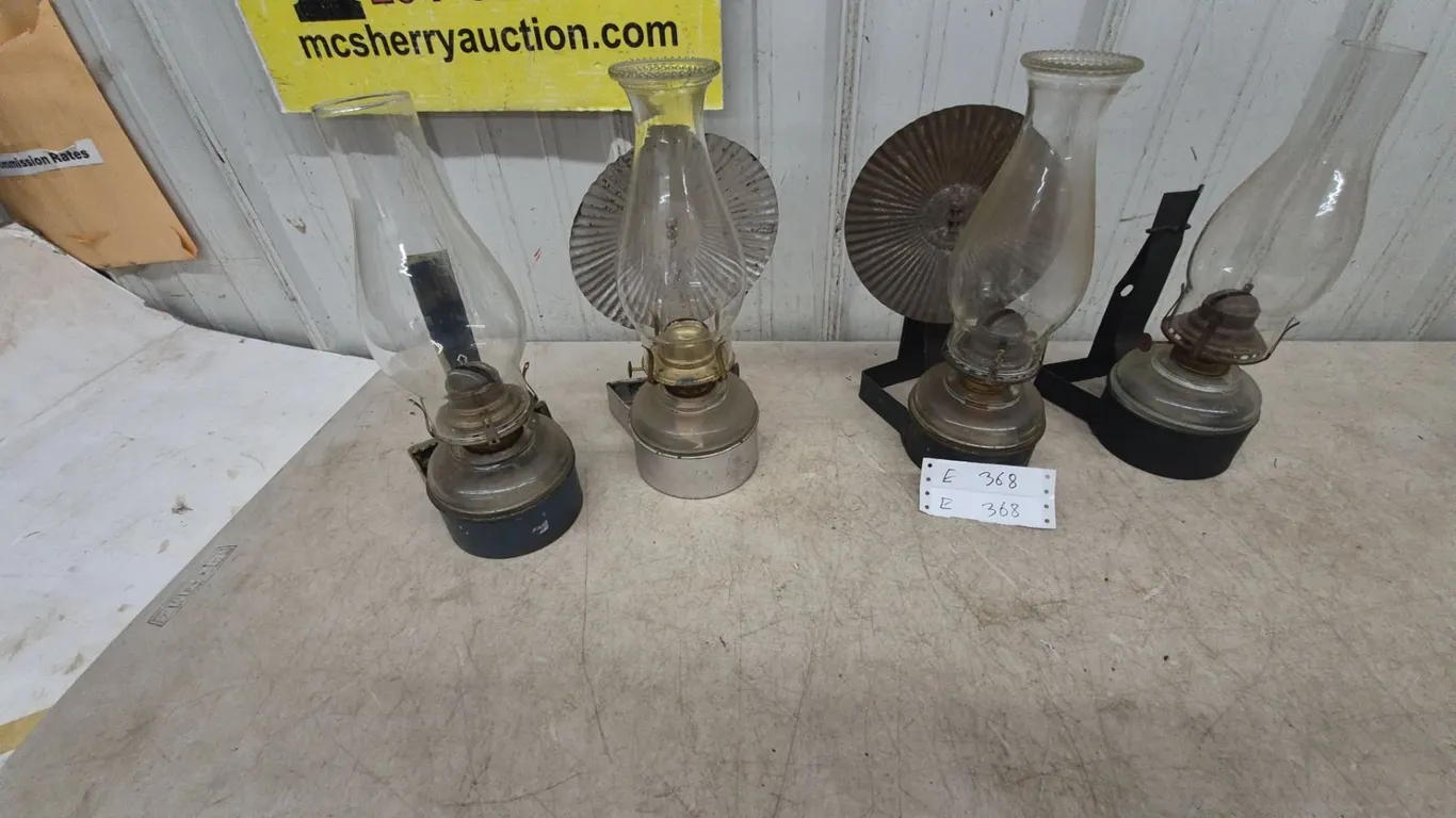 Four Oil Lamps, 4 with Wall Mounts and 2 with Reflectors