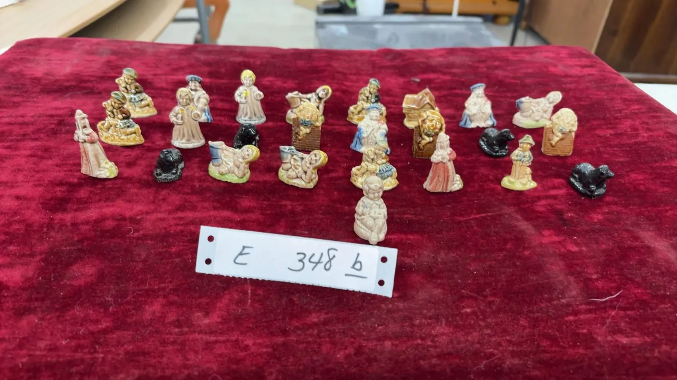 25 Wade Pottery Whimsies Ceramic Figurines, Nursery Rhyme and Character Series