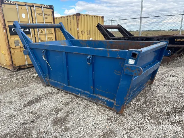 12 ft x 6 ft x 4 ft Bedding Box