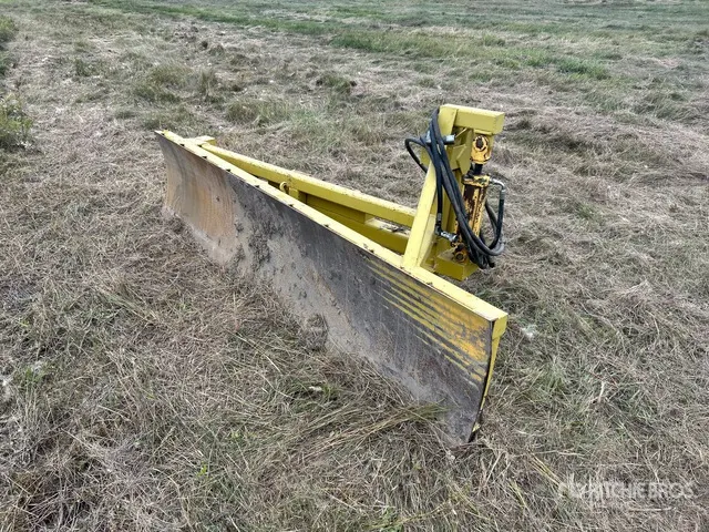 Degelman 9 ft 4 Way Tractor Dozer