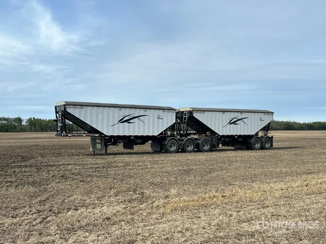 2009 Lode King 30 ft T/A Super B-Train Pup Grain Trailer