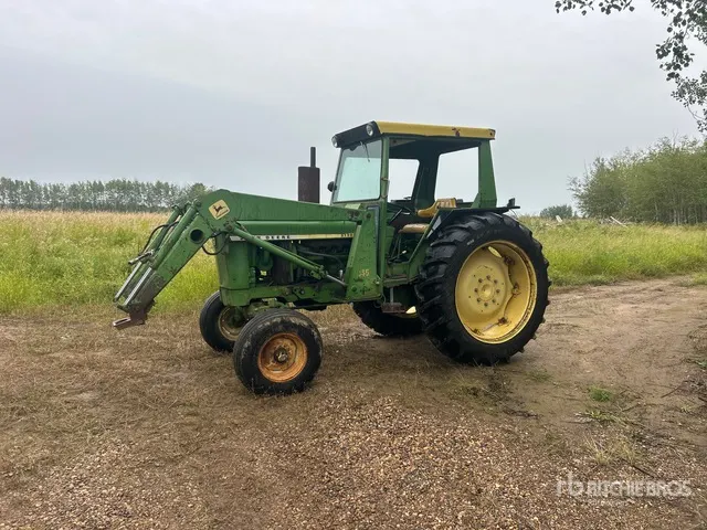 John Deere 2130 2WD Tractor