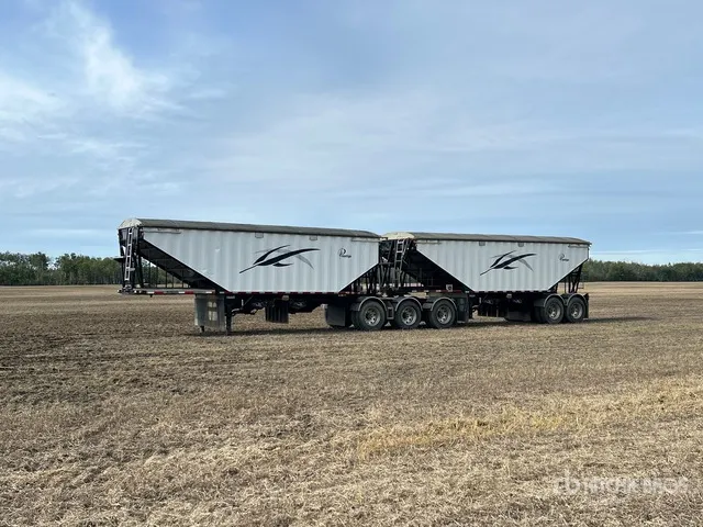 2009 Lode King 30 ft Tri/A Super B-Train Lead Grain Trailer